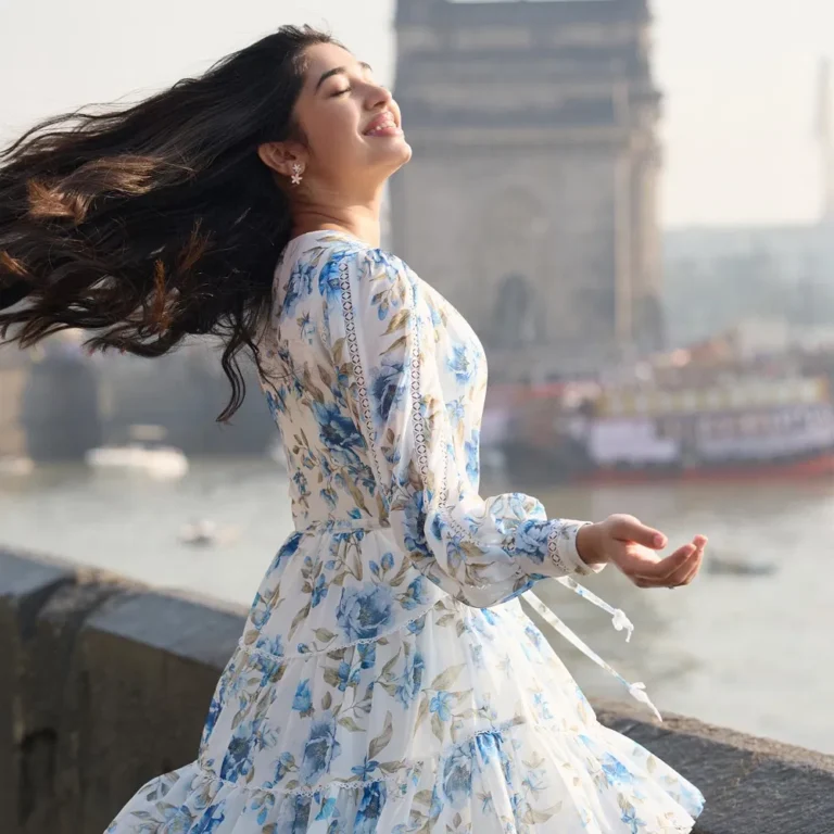 డెబ్యూ తరువాత ..మళ్ళీ నో బ్రేక్ .. ఒక్క హిట్ కోసం వెయిటింగ్ ..